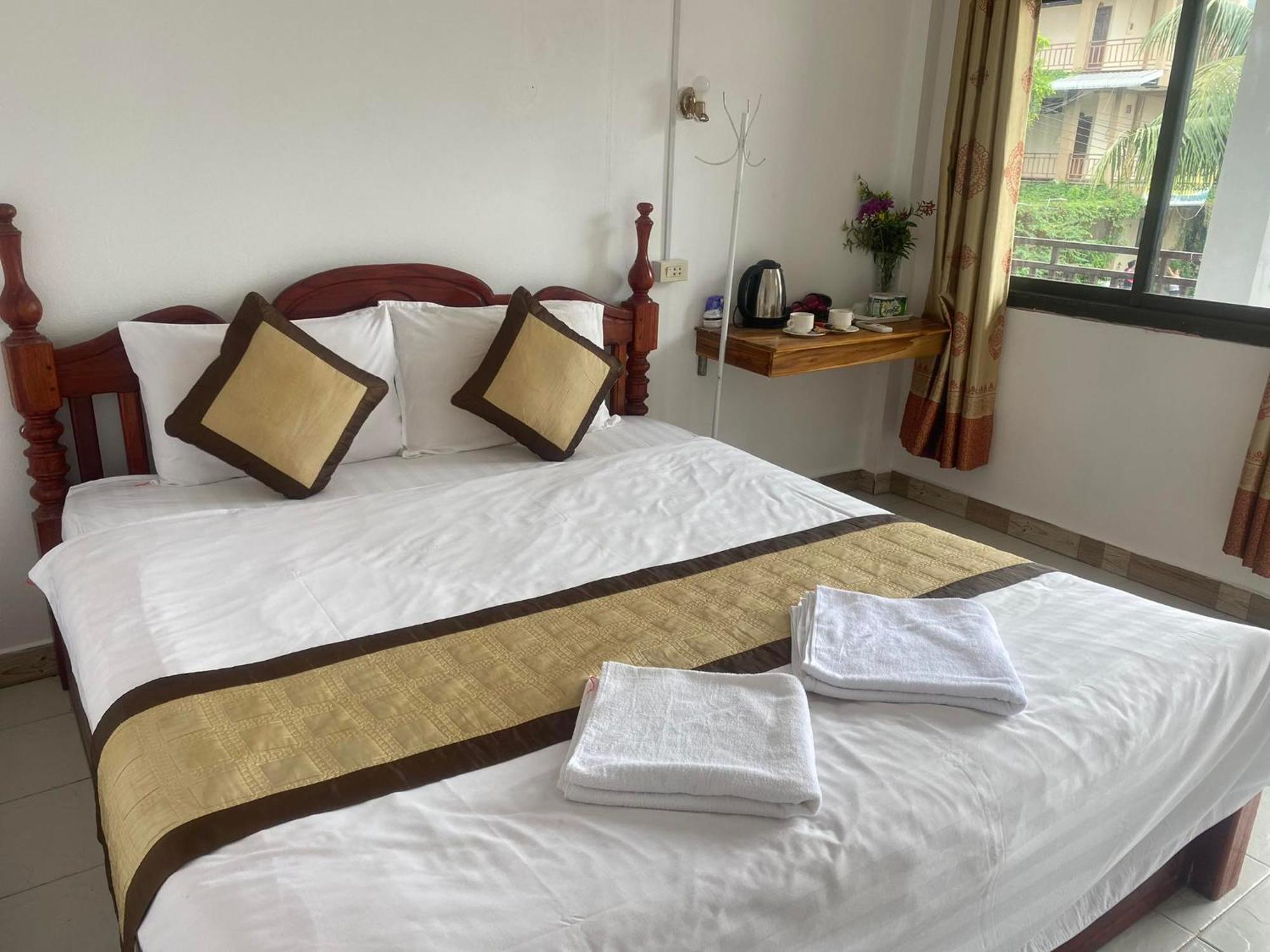 Vang Vieng Victory Hostel Esterno foto