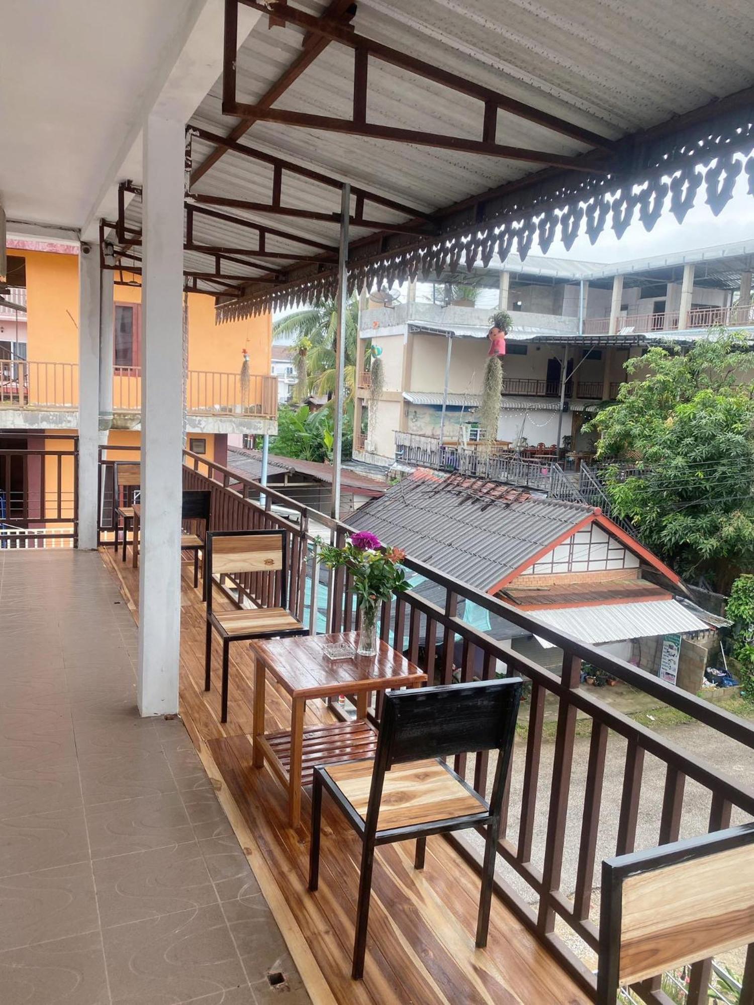 Vang Vieng Victory Hostel Esterno foto
